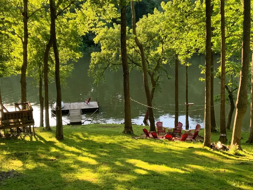 Beautiful Waterfront, w/ Dock, Firepit, Hot tub - Image 1