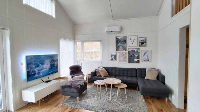 Lovely home by Glomma river! - Image 1