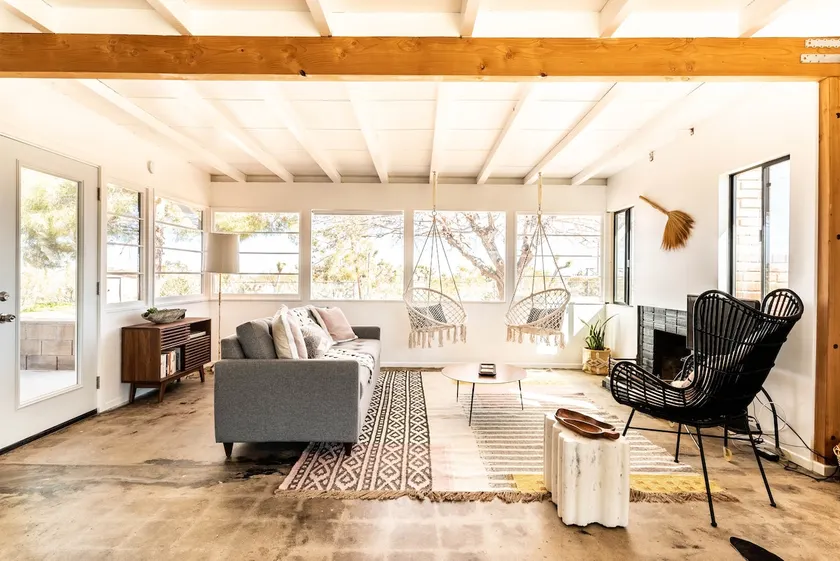 Aberdeen Arrow (a midcentury bohemian retreat) - Image 1