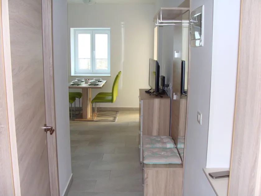 Olive apartment - Image 1
