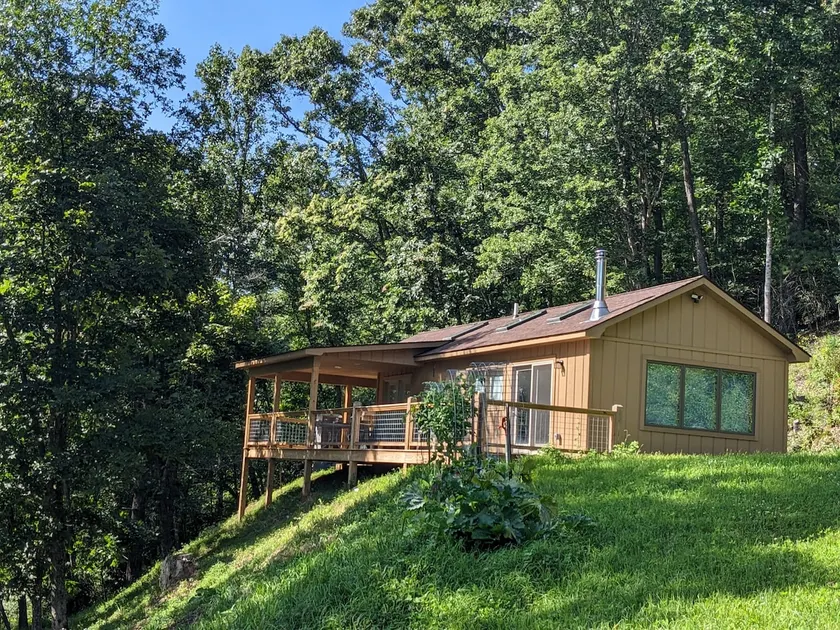 Romantic Mountain Getaway - Image 1