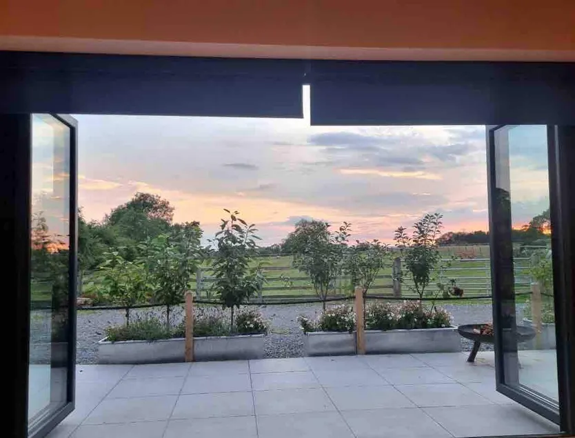 Amazing views top spec single level space. - Image 1