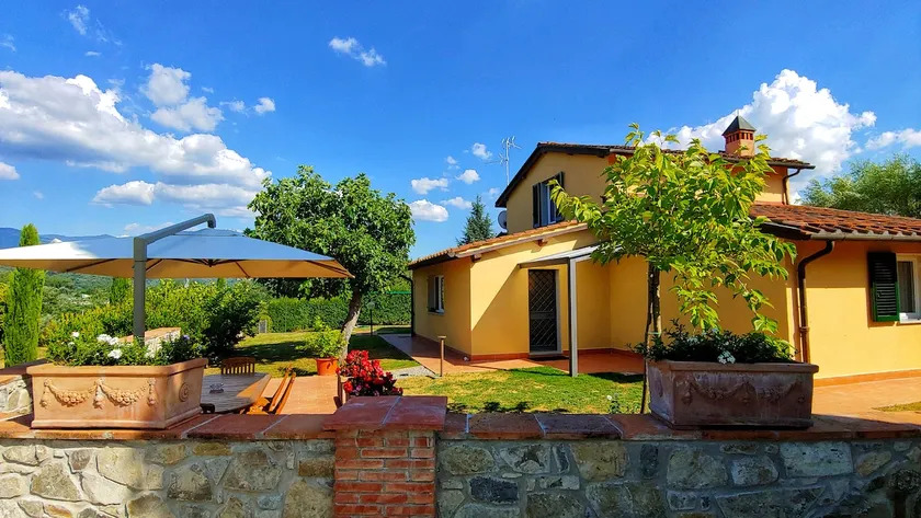 Villa with Pool - 3 Bedrooms with independent bathroom - Image 1