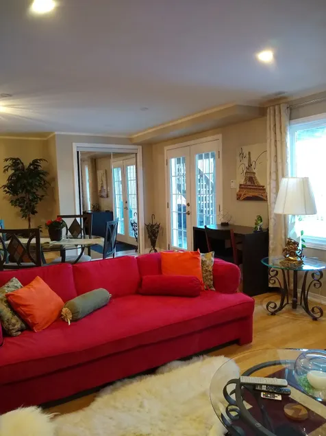 BEAUTIFUL SUITE, PRIVATE PATIO - PARK/GRAND RIVER - Image 1