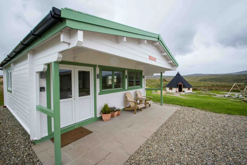 Sunset Haven - Owenea River Rest Glamping - Image 1