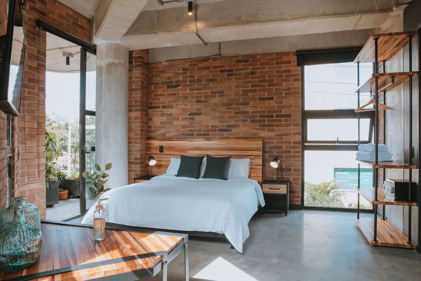 Industrial Chic Loft in Front of Unicentro Mall - Image 1