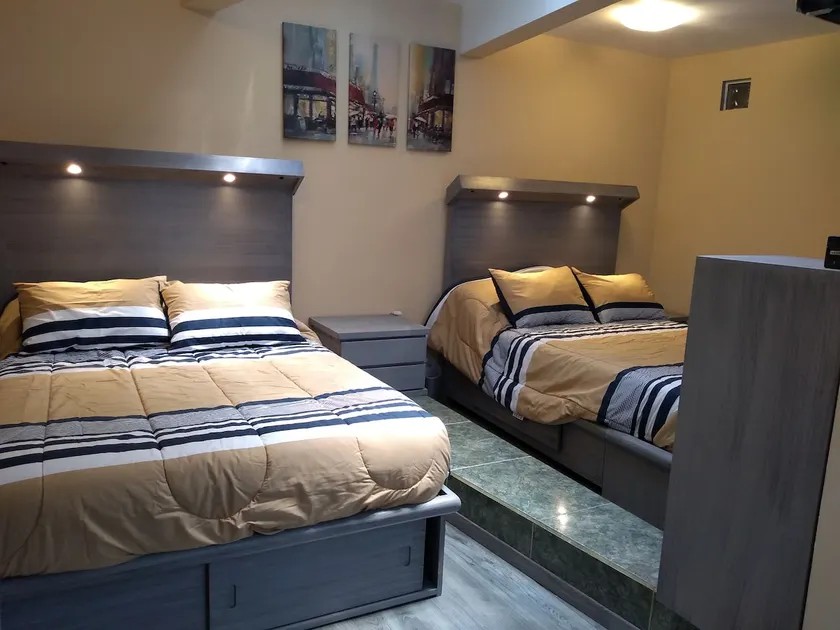 “Paris” is a spacious and beautiful apartment in the Hosp area - Image 1