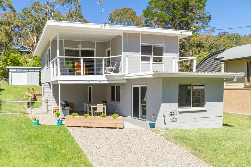 Bay Breeze at Blenheim Beach Vincentia - Image 1