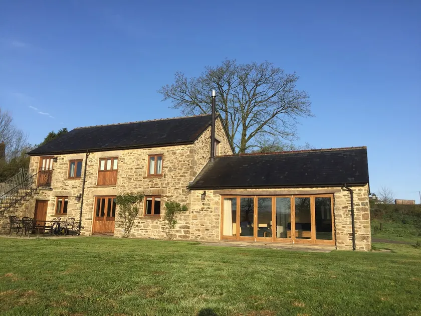 Beautiful Barn on edge of Dartmoor - Image 1