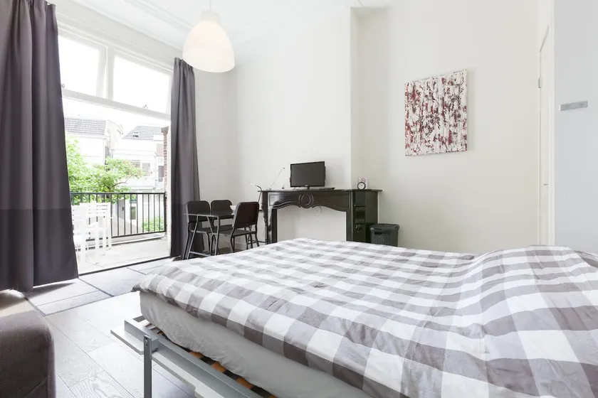 Luxury studio near the city center and Nijmegen Station - Image 1