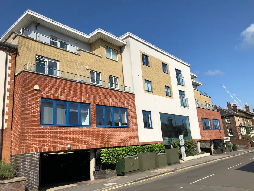 Blue Sky Apartments@ Abbots Yard, Guildford - Image 1
