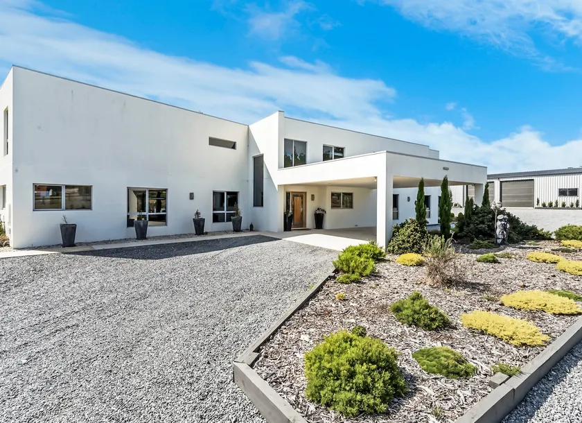 Paradise Point - Tamar Valley w/ heated pool - Image 1