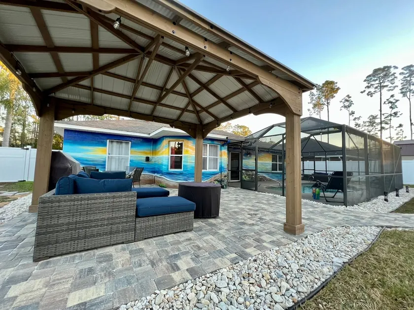 Cozy paradise. Heated pool and Close to the beach! - Image 1
