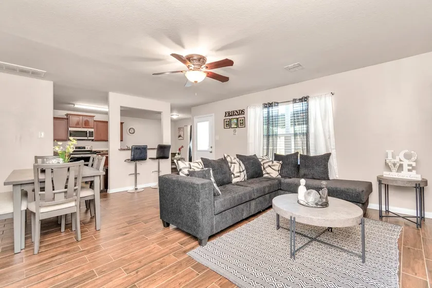 comfy home - Image 1