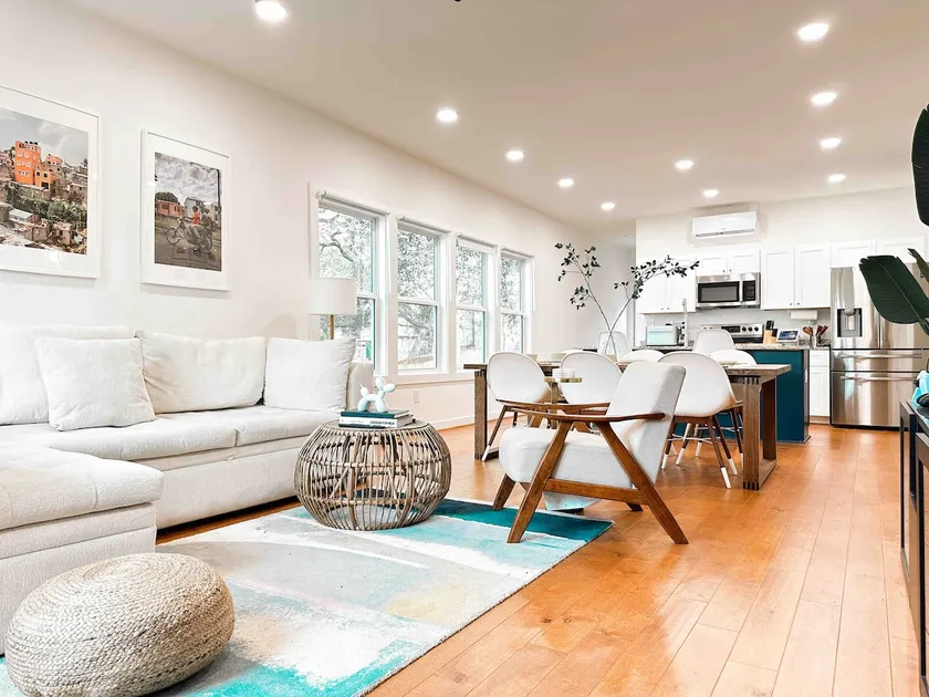 Bright and Modern Retreat in the Heart of Atlanta. - Image 1