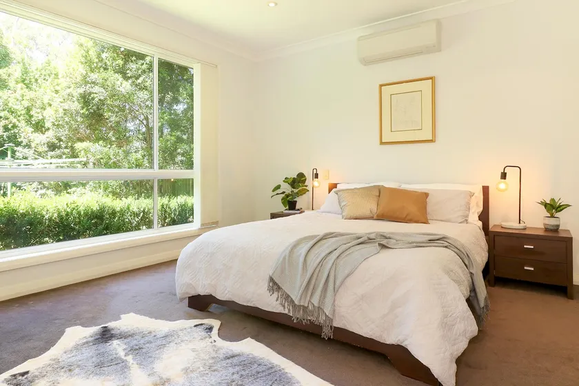 Discount- Peaceful modern with bush views and pool - Image 1