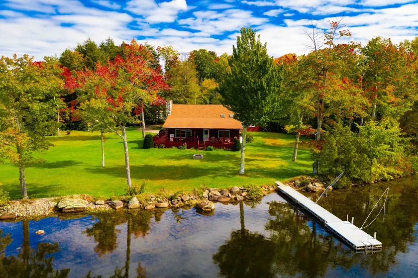 Lakefront Log Cabin on Pleasant Lake - Image 1