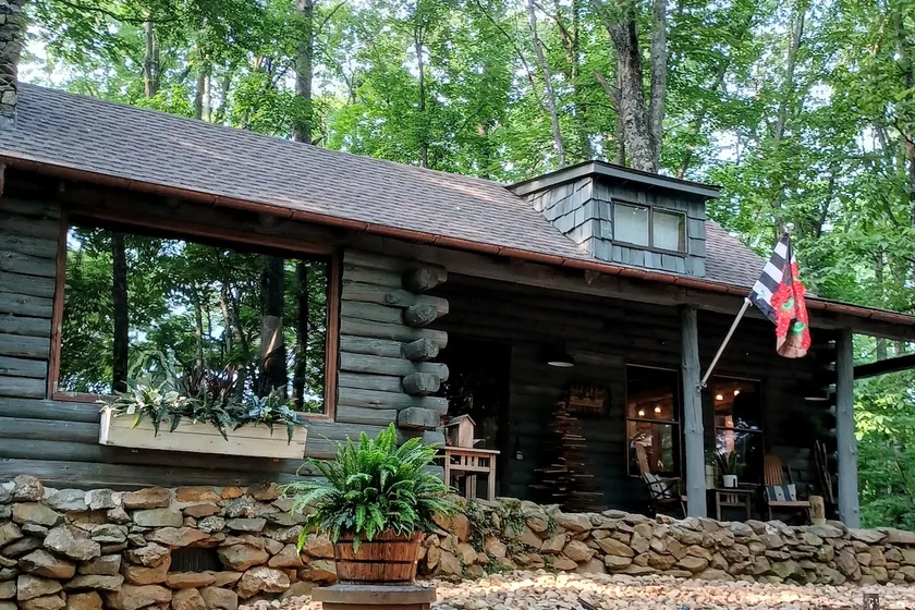 JOY CABIN The Mountain Is Calling - Image 1