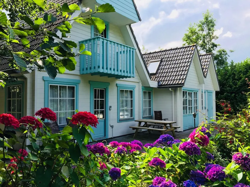 Fantastic spacious detached house Zuidlaardermeer - Image 1