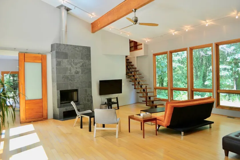 Secluded Modern Retreat Near Beach - ”Sandlot” - Image 1