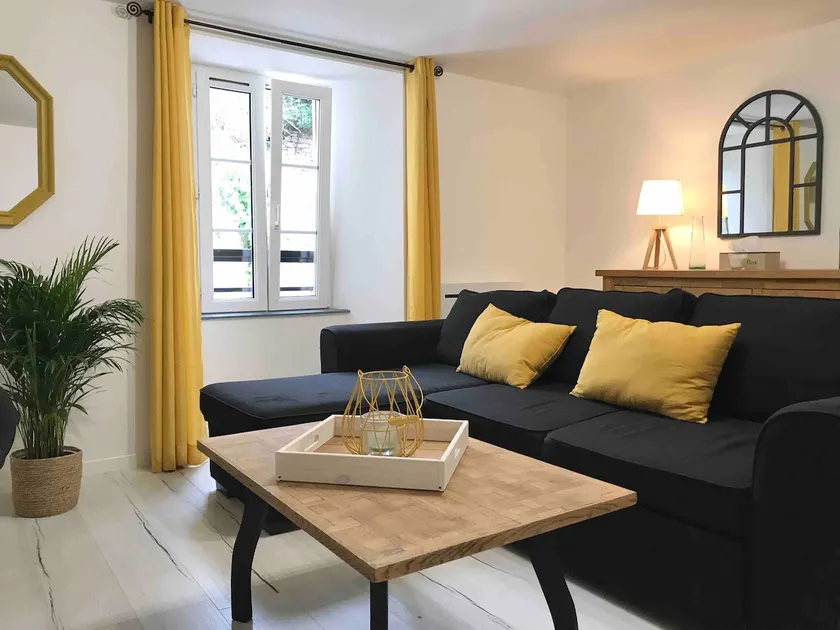 Apartment historic center Neufchâteau - Image 1