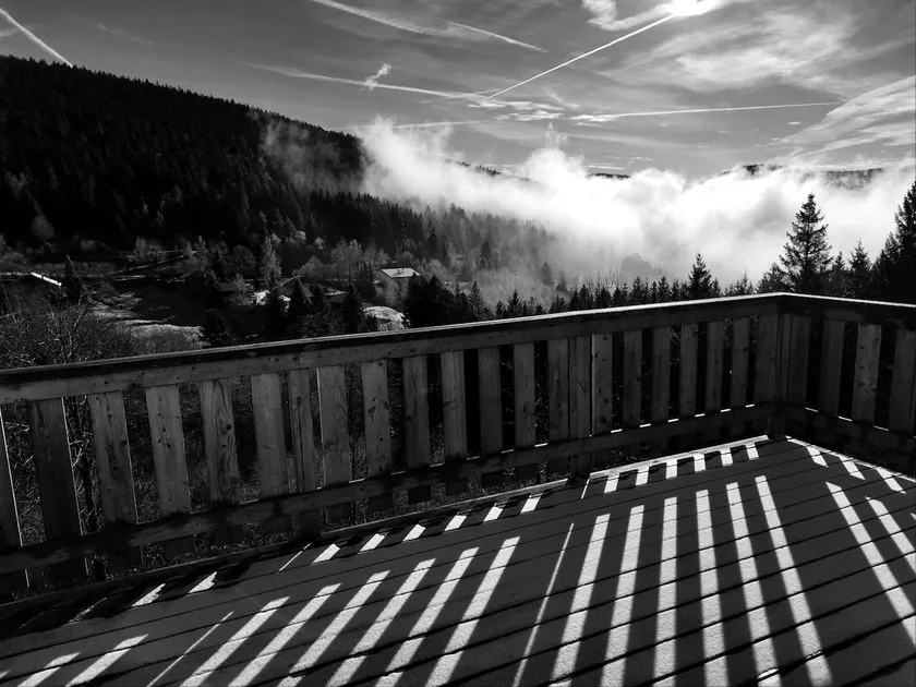 Mountain house with magnificent view. - Image 1