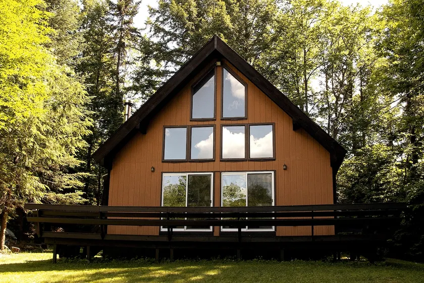 Cozy cabin in the woods- great location - Image 1