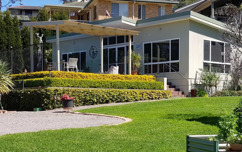 The Pool House - Image 1