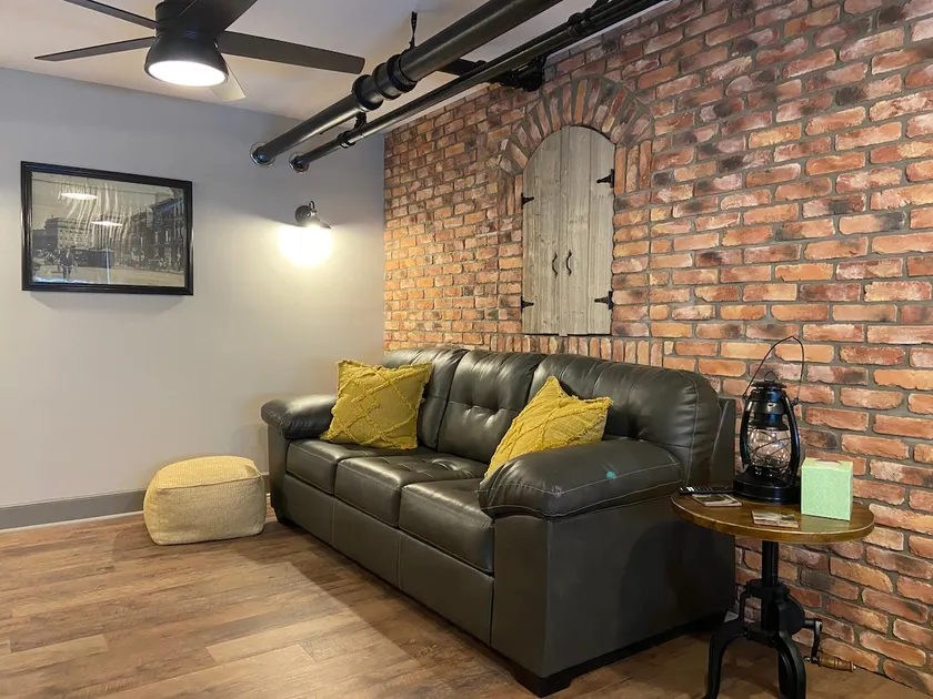 Cozy Garden Apt - Loft Vibes! - Image 1