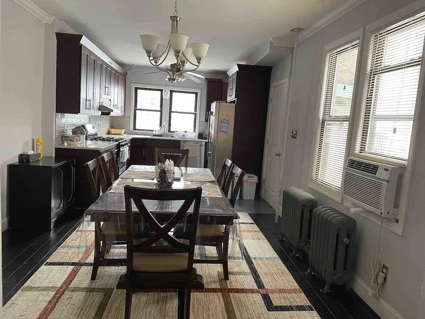 Spacious 3 Bedroom House (Fully Furnished) - Image 1