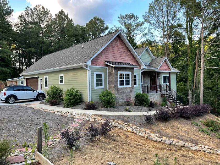 Smoky Mountain Getaway! - Image 1