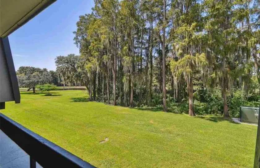 Caddys Shack - Image 1