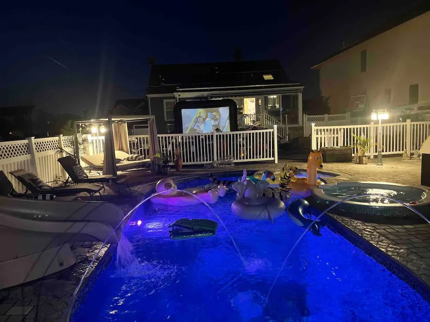 Tulum inspired 3 bedroom w/ loft pool & Jacuzzi - Image 1