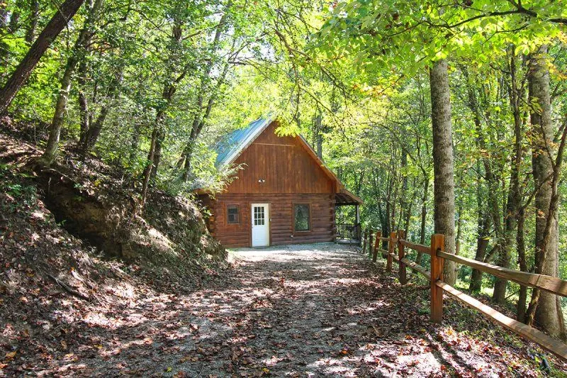 Maggie's Cabin - Image 1