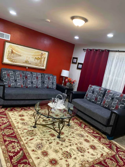 Quiet Cozy Ent.Unit free Parking 12 Min 2 Lake - Image 1