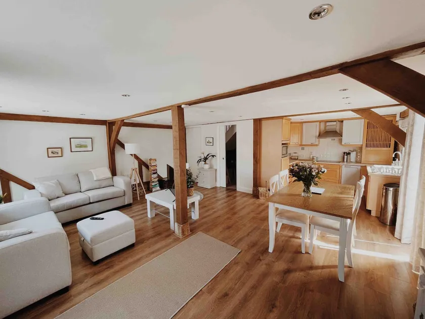 Peaceful, charming oak framed annexe - Image 1