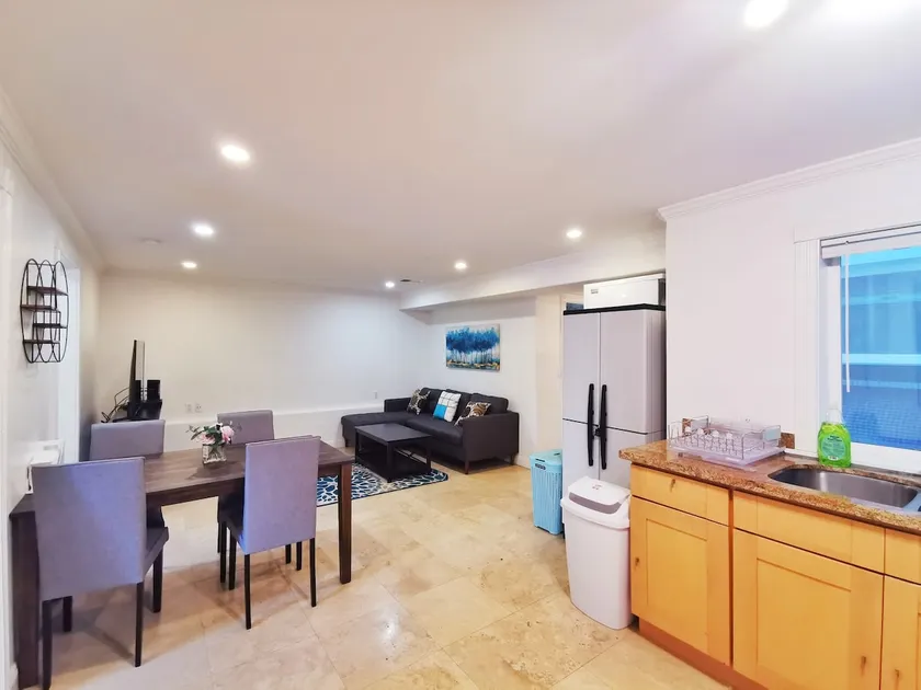 2034 - 3BD 2BA Cozy Unit near Ocean & GG Park - Image 1