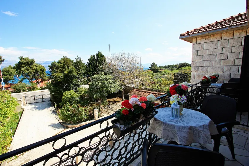 2 Bedrooms Apartment Margarita 4+2 - Image 1