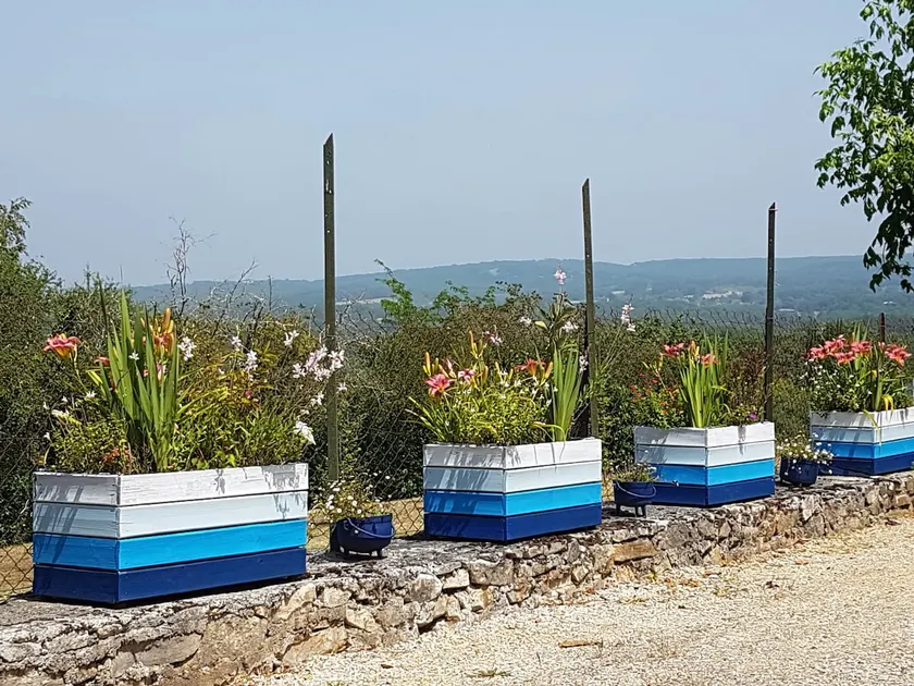 ”Les Cèdres Bleus” Apt F2 near Lascaux, Périgord - Image 1