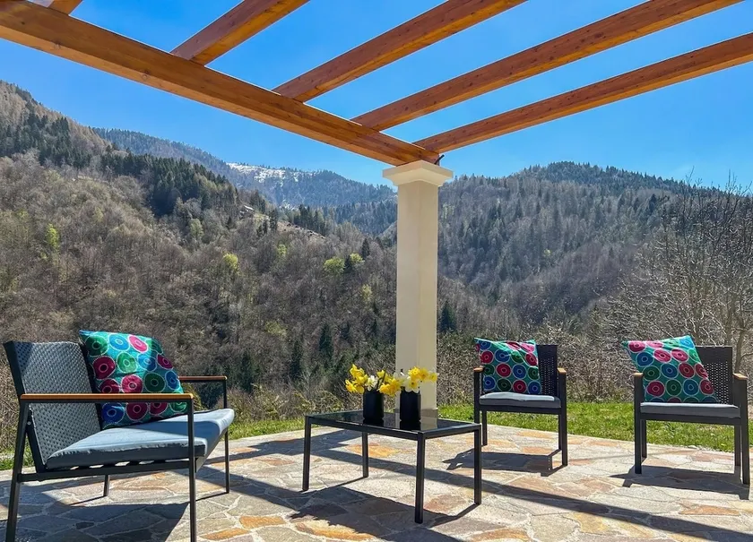 Cosy mountain hide away in Valmorel - Image 1
