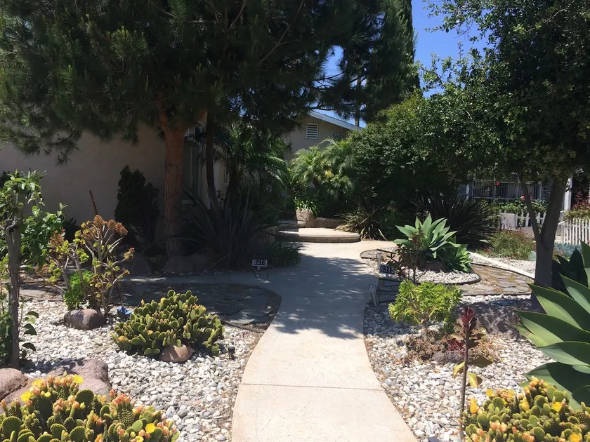 Private/Quiet Westside House - Image 1