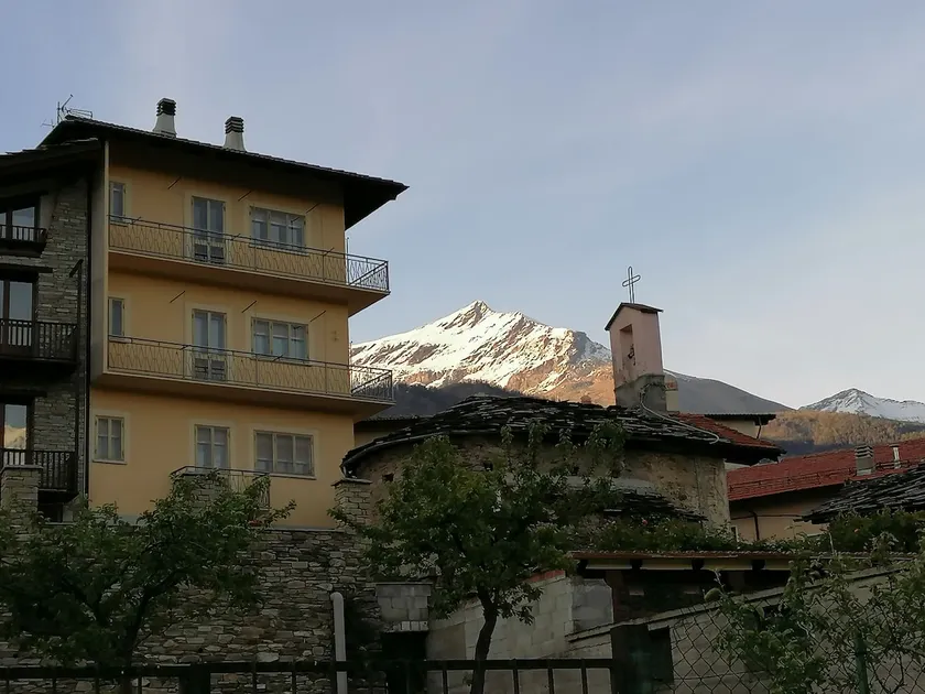 ”The balcony overlooking the Valley” accommodation with valley view - Image 1