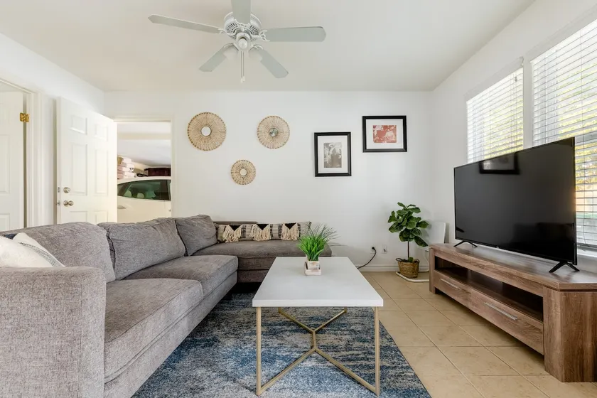 3BR/3.5 BA /2 Car garage by Beaches Disney Irvine - Image 1