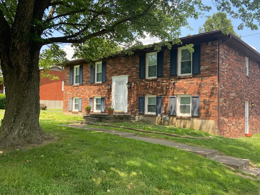 * NEW* Kentucky Inn 4 bedroom 3 bath Elizabethtown - Image 1