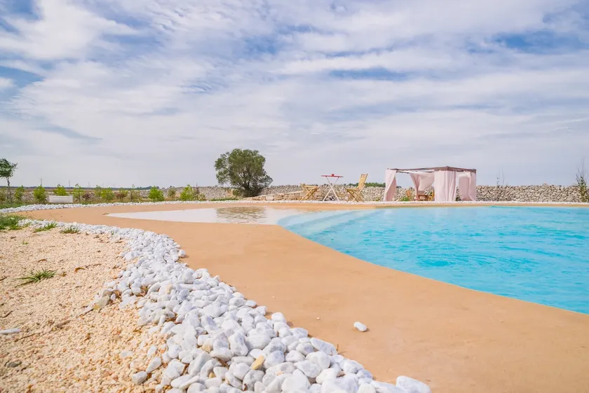 Falcon Home-Villa with pool 10 minutes from Lecce - Image 1