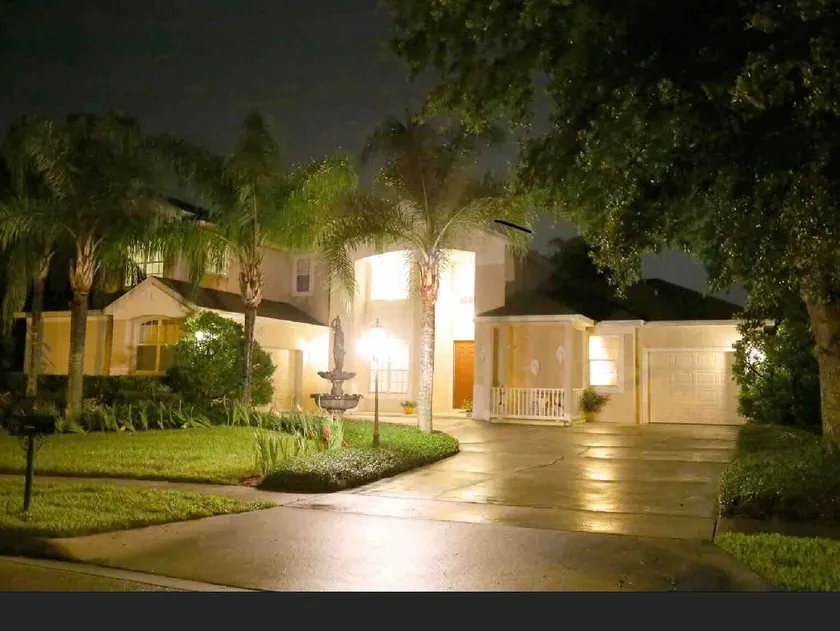 Orlando Centrally Located Luxury Home with Pool! - Image 1