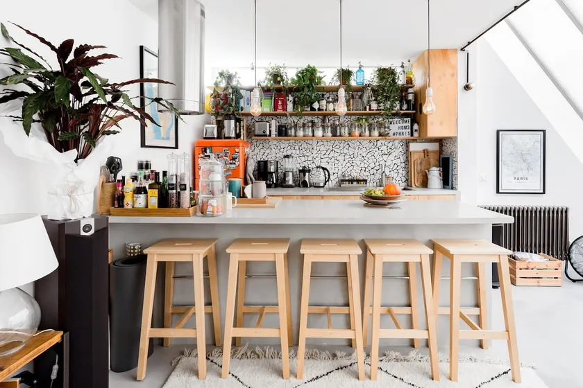Bright mini loft in the heart of the capital - Image 1