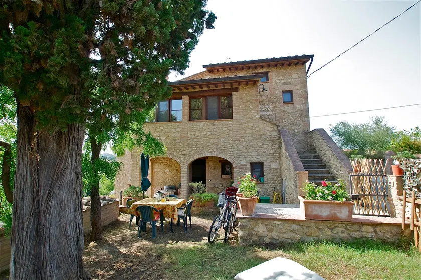 A typical TTuscany home in a stone cottage/pool - Image 1