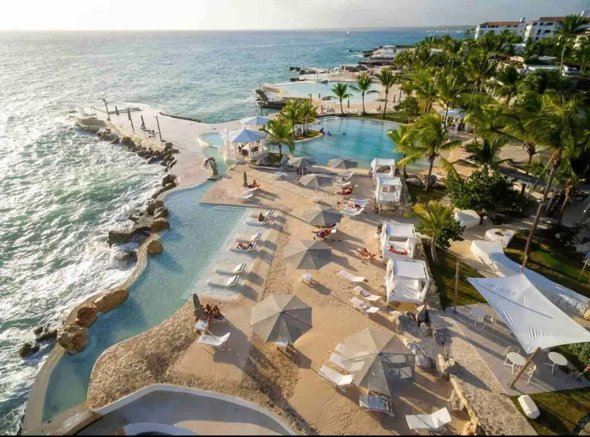 Entire Apartment +Beach+Free Tracadero Beach Club - Image 1