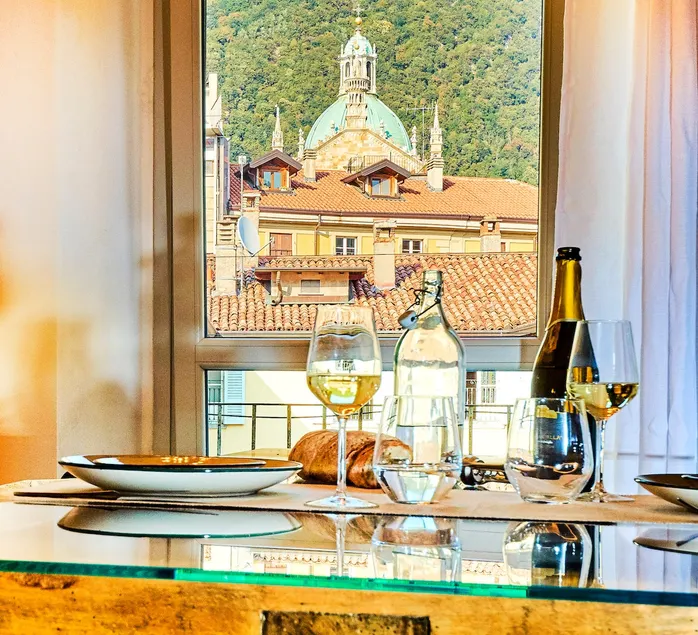 -Como Loft Voian 21- - Image 1